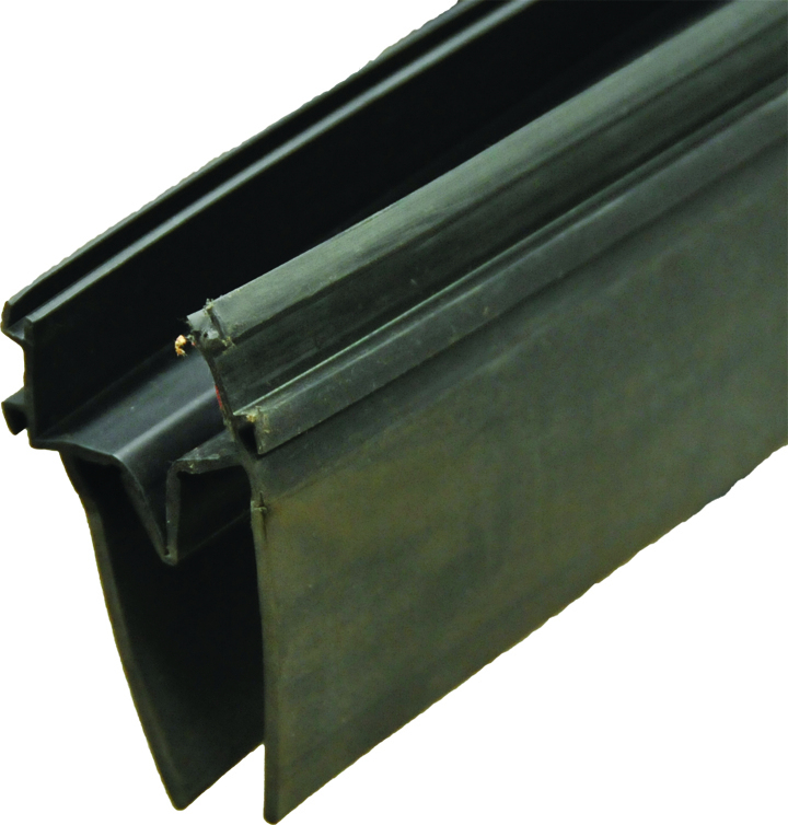 Double Ekd Base W/ 2-3/8 Wiper, Black - 1-1/2 X 3-3/16 X 14'