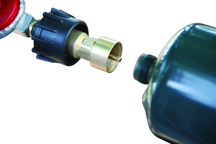 Campfire Propane Adapter, Clamshell